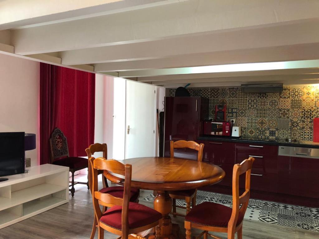 Cosy Appartement In Old City Center Бордо Екстериор снимка